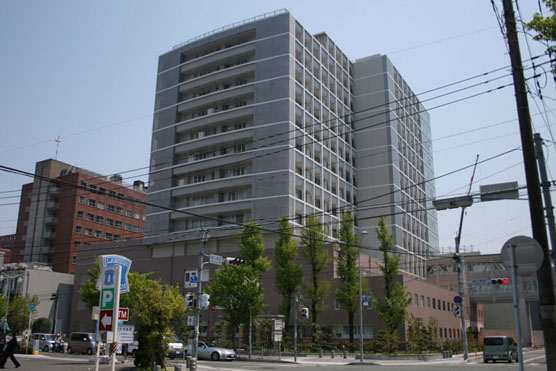 久留米大学病院新病棟の外観