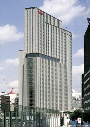 銀座三井ビルディングの正面